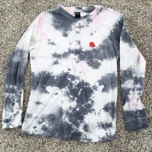 Gray and Black Long Sleeve Tie-Dye Tee with Crew Neck